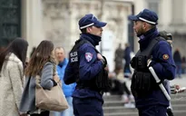 Italy bắt giữ băng nhóm in tiền giả