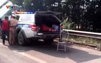 Đối tượng lao xe vào cảnh sát bị khởi tố "Giết người"