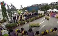 Cặp lá yêu thương thắp sáng ước mơ đi học của trẻ em nghèo Kiên Giang