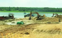 Tạm ngưng toàn bộ hoạt động khai thác cát trong hồ Dầu Tiếng