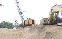 Nhiều cửa hàng bán cát gặp khó do giá cát xây dựng tăng mạnh