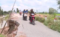 Long An: Cầu mới đưa vào sử dụng đã sụt mố