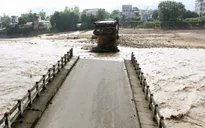 Cầu Ngòi Thia sập khiến 8 người chết, mất tích là do thiên tai