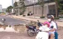 Hà Nội: Chung cư giá cao ngất ngưởng nhưng như... ốc đảo