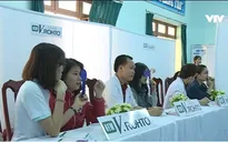 "Chăm sóc mắt học đường" khám cho gần 1.000 học sinh Đăk Lăk