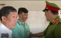 Thăm các chiến sỹ bị thương trong vụ cháy ở Lâm Đồng