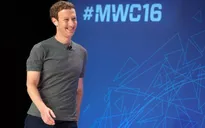 Chiếc áo phông xám huyền thoại của ông chủ Facebook có giá bao nhiêu?