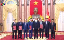 Chủ tịch nước trao Quyết định phong hàm Đại sứ