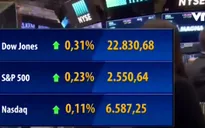 Mỹ: Chỉ số Dow Jones chạm mức cao kỷ lục nhờ Wal-Mart
