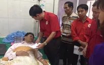 Hội chữ thập đỏ Việt Nam cứu trợ 1 tỷ 50 triệu đồng cho vùng lũ