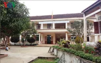 Đình chỉ cô giáo dùng thước đánh học sinh
