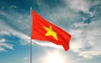 Tặng 1.000 lá cờ Tổ quốc cho ngư dân Lý Sơn