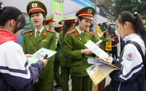 Cảnh báo trò lừa đảo "chạy” vào các trường công an
