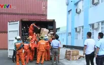 Tổng cục Hải Quan bắt 3 container hàng lậu tại cảng Cát Lái