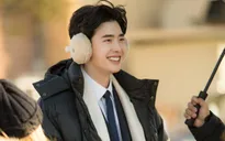 "Rụng tim" với hình ảnh lung linh của Lee Jong Suk ở hậu trường Khi nàng say giấc
