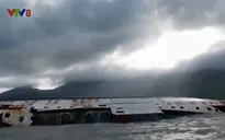 Bình Định: Triển khai ứng phó tràn dầu từ các tàu hàng bị chìm