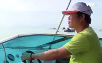 "Người hùng" cứu gần 300 người trong mưa bão