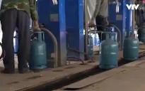 Doanh nghiệp vẫn sang chiết gas trái phép sau khi bị đình chỉ