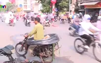 Xe máy cũ nát gây ô nhiễm môi trường