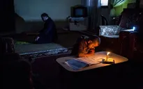 Israel giảm nguồn cung điện cho Gaza