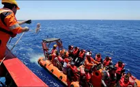 Cứu sống hơn 200 người di cư ở ngoài khơi Libya