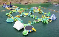 Khám phá công viên nước giữa lòng hồ ở Hòa Bình