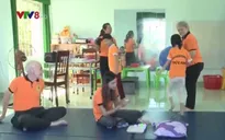 Hành trình xoa dịu nỗi đau da cam của cặp vợ chồng tình nguyện viên người Mỹ