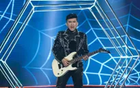 Đan Trường biến hoá đa phong cách trong minishow sôi động
