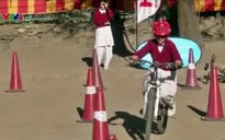 Ấn Độ khuyến khích học sinh đi xe đạp bảo vệ môi trường