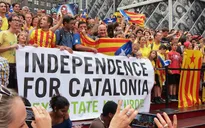 Tây Ban Nha siết chặt kiểm soát ngân sách vùng Catalonia