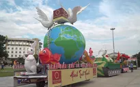 "Cùng xây dựng một hành tinh xanh" - Thông điệp từ chiếc đèn Trung Thu của Tập đoàn Hoa Sen tại Lễ hội Thành Tuyên 2017