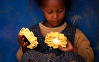 Little Sun - Đèn thông minh hoạt động không cần điện