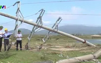 Khó khăn khắc phục lưới điện sau bão số 10