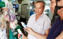 Nhiều sản phẩm "ăn theo" dịch sốt xuất huyết đắt hàng