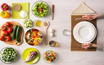 Những cách lạ kỳ mà hiệu quả giúp bạn bớt cảm giác thèm ăn