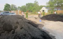 Phát hiện doanh nghiệp đổ chất thải nguy hại trực tiếp ra môi trường