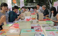 Hấp dẫn Ngày Hội Sách tại thư viện Quốc gia