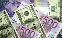 Đồng USD ở gần mức thấp nhất trong 13 tháng do căng thẳng địa chính trị