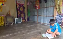Vùng lũ Đồng Tháp và nỗi lo năm học mới