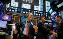 Dow Jones thiết lập kỷ lục mới nhờ kế hoạch cắt giảm thuế của Mỹ
