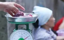 Phát hiện cân "điêu" tại chợ nổi tiếng Hải Phòng