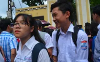 Thi lớp 10 tại Hà Nội: Thí sinh hồ hởi vì đề Văn "dễ thở", đề Toán đúng trọng tâm