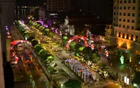 Đường hoa Nguyễn Huệ mở cửa hết hôm nay (1/2)