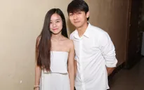 Hoài Lâm và bạn gái 9X dắt nhau xem chung kết Giọng hát Việt