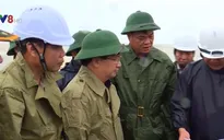 Phó Thủ tướng Chính phủ chỉ đạo ứng phó bão số 12 tại Nam Trung Bộ