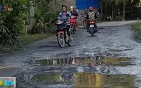 Nhiều đường dân sinh xuống cấp gây TNGT