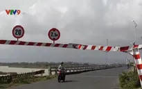 Nhiều hệ thống giao thông hư hỏng do bão số 12 chưa được khắc phục
