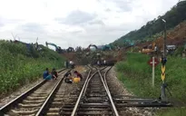 Khôi phục tuyến đường sắt Thống Nhất sau ảnh hưởng áp thấp nhiệt đới