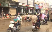 Dự án thoát nước chậm tiến độ, hàng chục tuyến phố ở Trà Vinh ngổn ngang, ô nhiễm