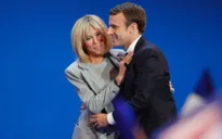 Chuyện tình cổ tích của ứng viên Tổng thống Emmanuel Macron